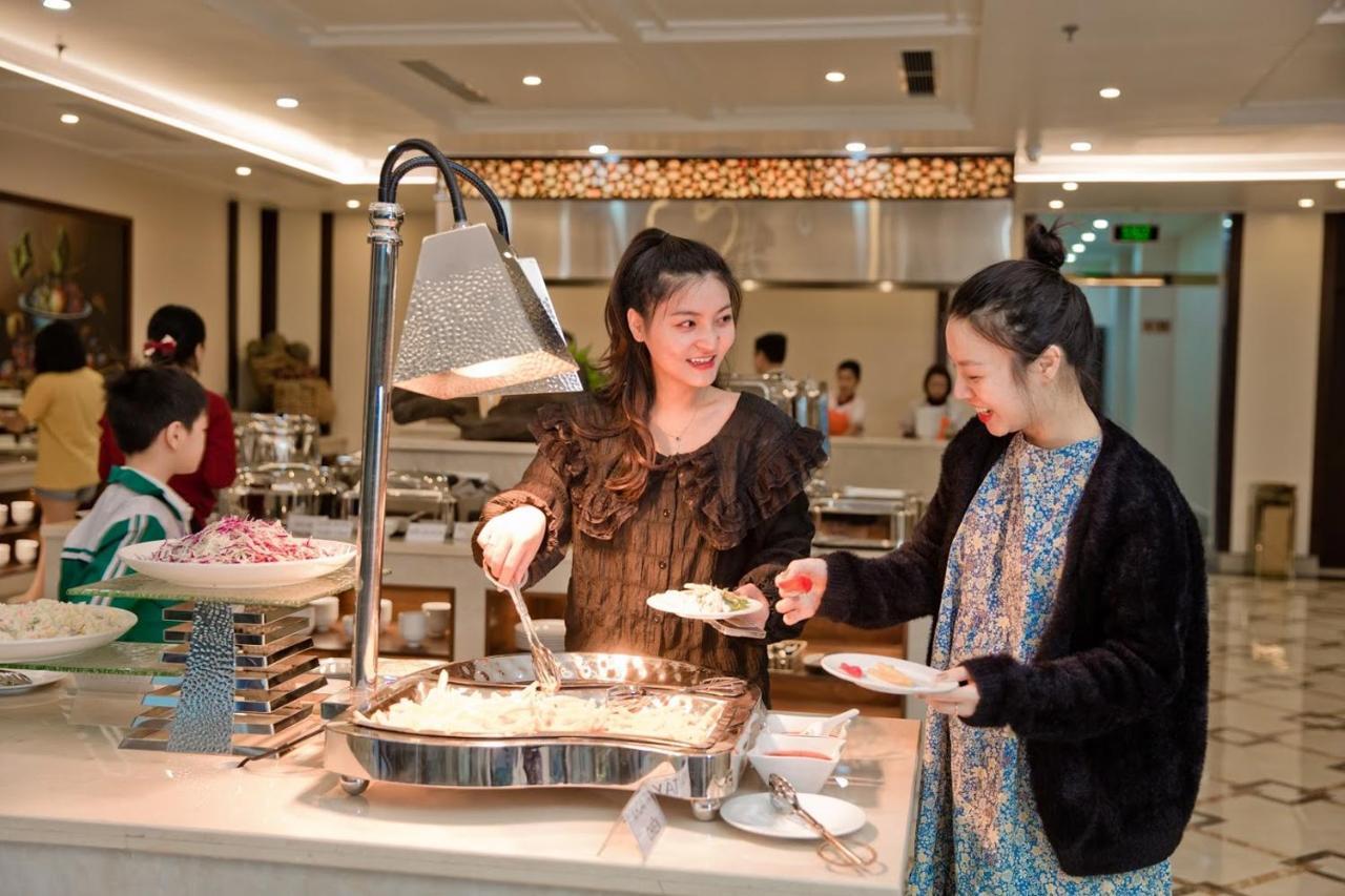 Luxury6 Hotel Mong Cai エクステリア 写真