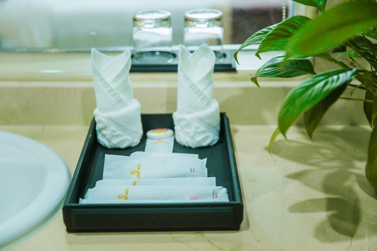 Luxury6 Hotel Mong Cai エクステリア 写真
